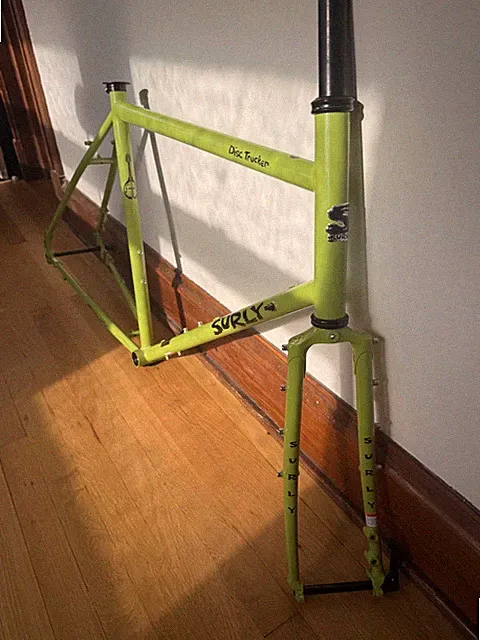 Surly Disc Trucker 56cm Pea Lime Soup, W/ Fork , Thru Axles, Cane Creek Headset